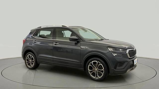 https://images10.gaadi.com/usedcar_image/4640477/original/4f99ae515e12606b871cd8defc12bbfe.jpg?imwidth=6400