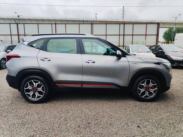 https://images10.gaadi.com/usedcar_image/4640482/original/processed_dc29fe26-fe77-48ab-b186-3cfc57d1ff8a.jpg?imwidth=6401