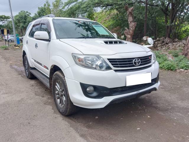 https://images10.gaadi.com/usedcar_image/4640483/original/processed_93c74f164aaca85d791a08e4b421691e.jpg?imwidth=6400