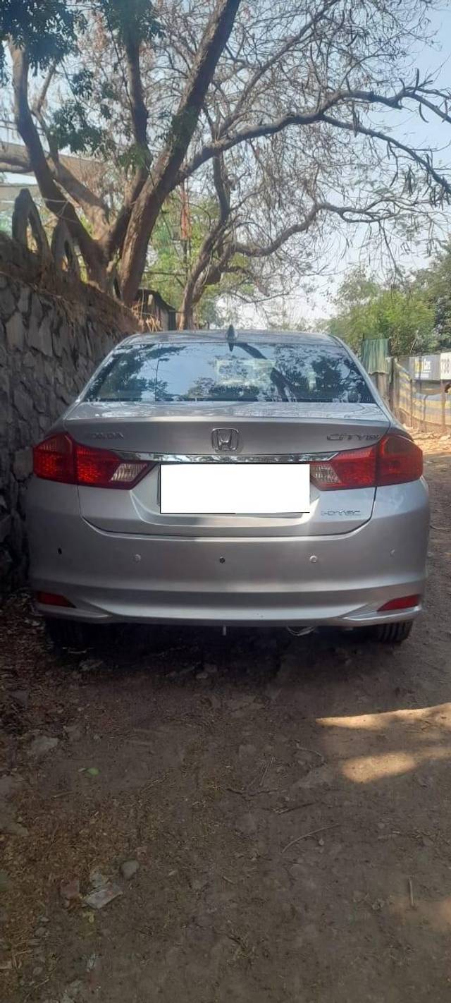 https://images10.gaadi.com/usedcar_image/4640487/original/processed_081cdfe40796bbc0d11ee9e37db7efd7.jpg?imwidth=6402