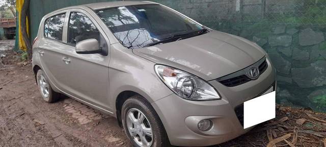 https://images10.gaadi.com/usedcar_image/4640492/original/processed_61a8042c9ccc8be8d894e4b24b865854.jpg?imwidth=6400