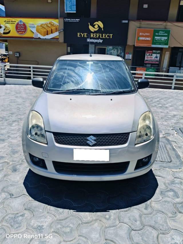 https://images10.gaadi.com/usedcar_image/4640508/original/processed_c32eb834fd360fdda2ed0f9a6bcd488e.jpeg?imwidth=6400