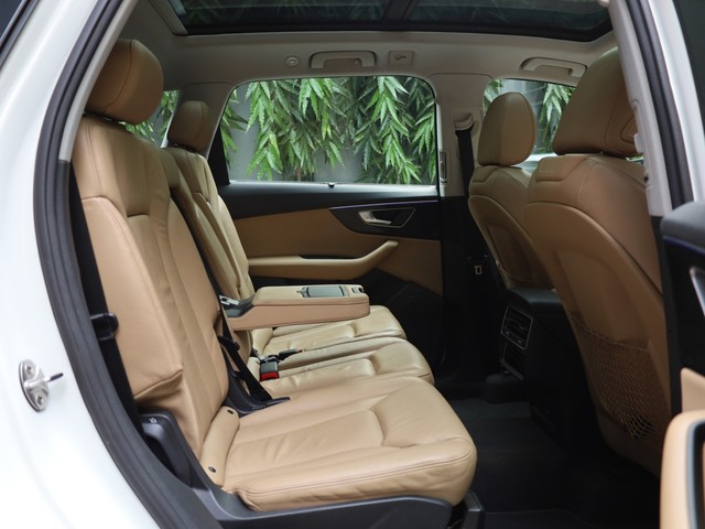 Second-hand 2022 Audi Q7 Premium plus BSVI for sale in Kolkata-11