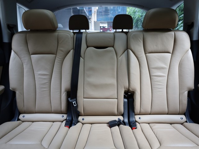 Second-hand 2022 Audi Q7 Premium plus BSVI for sale in Kolkata-10