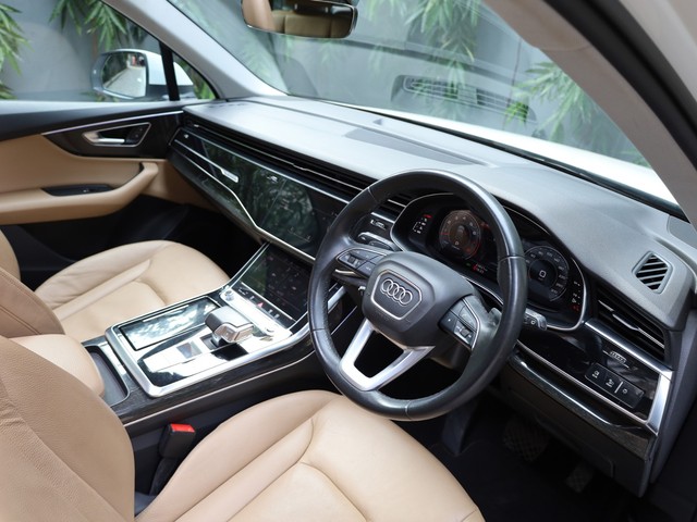 Second-hand 2022 Audi Q7 Premium plus BSVI for sale in Kolkata-12