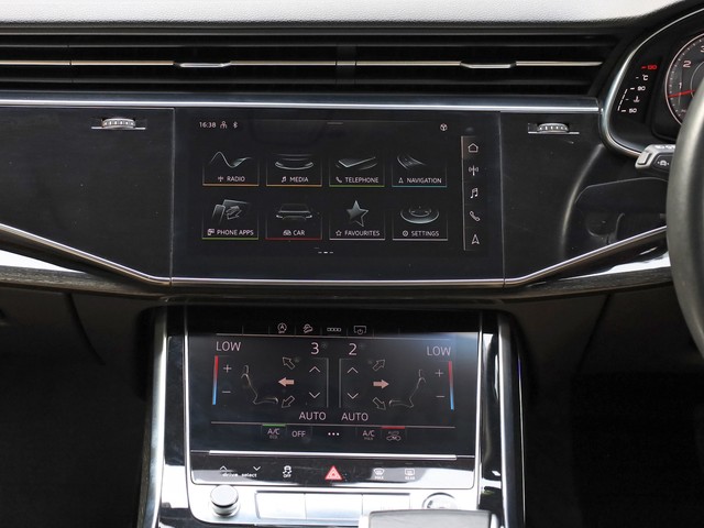 Second-hand 2022 Audi Q7 Premium plus BSVI for sale in Kolkata-9