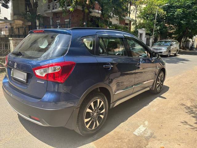 https://images10.gaadi.com/usedcar_image/4640588/original/processed_bcc714f4209a2e3639995fea74cfbd02.jpg?imwidth=6401