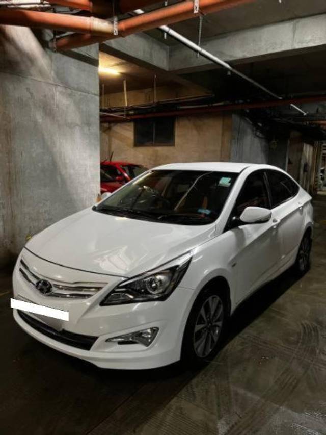 https://images10.gaadi.com/usedcar_image/4640599/original/processed_4fd0ba8c-ea53-4aa1-a67c-40e4c0a9a719.jpeg?imwidth=6400