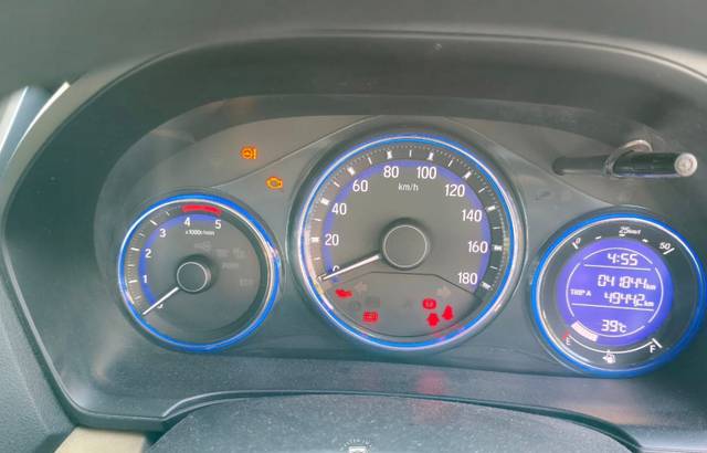 https://images10.gaadi.com/usedcar_image/4640625/original/c6328e5beba407d85ed8183e46563062.jpg?imwidth=6402