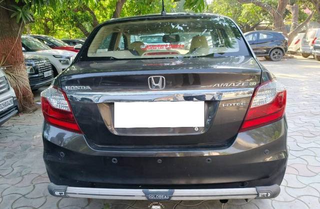 https://images10.gaadi.com/usedcar_image/4640625/original/processed_2190f1f42b551af9514a84623bc5bb7b.jpg?imwidth=6401