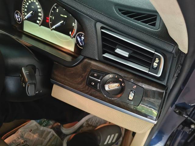 https://images10.gaadi.com/usedcar_image/4640639/original/36505c682ec476481a3f22af4c47bbbd.jpg?imwidth=6402