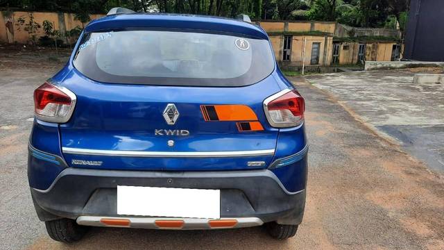 https://images10.gaadi.com/usedcar_image/4640641/original/processed_343a595887e1879f6b420fbeb1e500b3.jpg?imwidth=6402