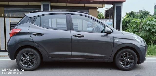https://images10.gaadi.com/usedcar_image/4640642/original/processed_c79d0a35aa70e41bfede9ef243796843.jpg?imwidth=6401