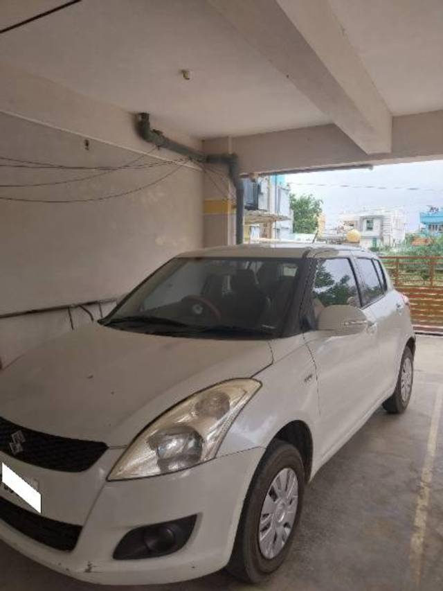 https://images10.gaadi.com/usedcar_image/4640660/original/processed_794bf5b1-702f-44b9-a32b-c0ce7974bb81.jpg?imwidth=6400