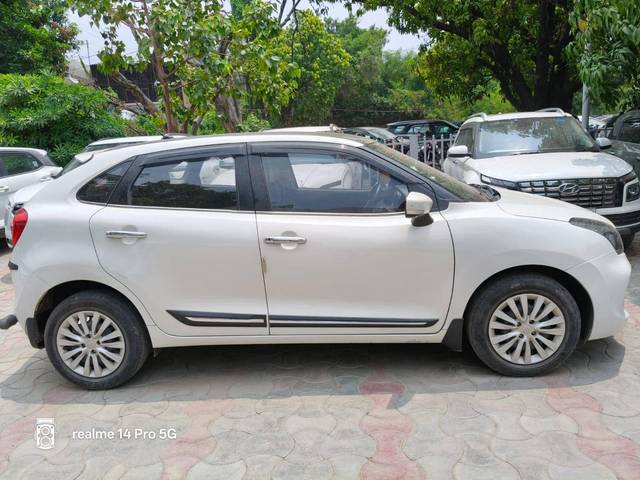 https://images10.gaadi.com/usedcar_image/4640711/original/processed_b325b060c3456a2e23b87626779bdc11.jpg?imwidth=6401