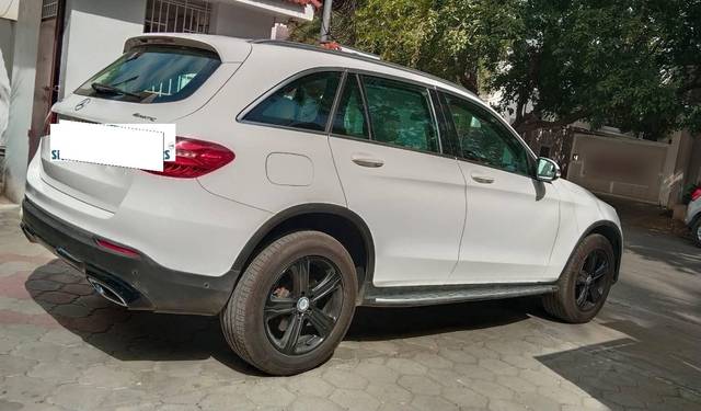 https://images10.gaadi.com/usedcar_image/4640715/original/processed_70f55229b2f95b93a7df0286c5ebf851.jpeg?imwidth=6402