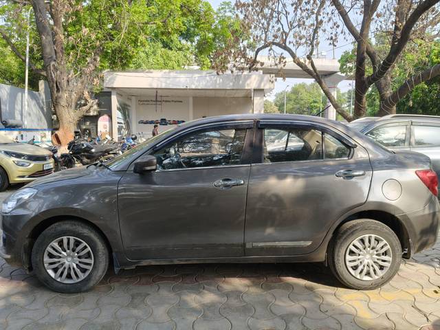 https://images10.gaadi.com/usedcar_image/4640725/original/processed_1fa03e2b4f069dac58519d0fd0ded1f9.jpg?imwidth=6402