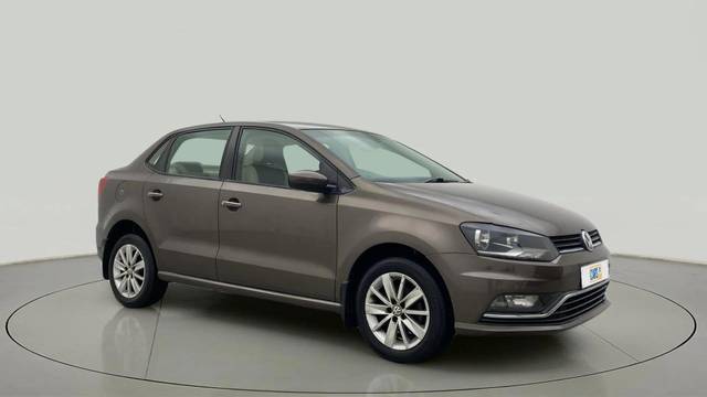 https://images10.gaadi.com/usedcar_image/4640730/original/c4f6caf843d9154998fc129e9a21d667.jpg?imwidth=6400