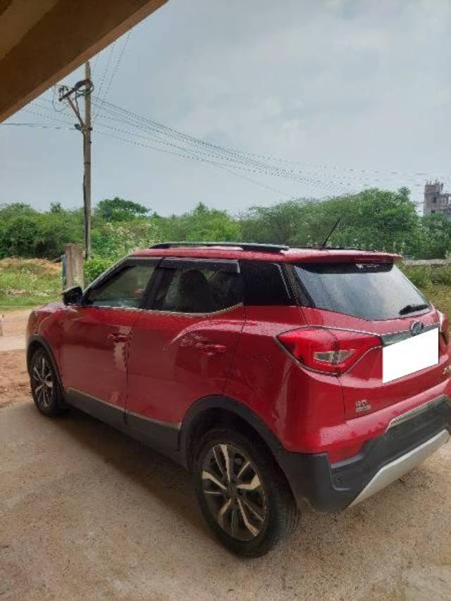 https://images10.gaadi.com/usedcar_image/4640734/original/processed_40b4e669-4ef0-4472-8689-faa604589274.jpg?imwidth=6402
