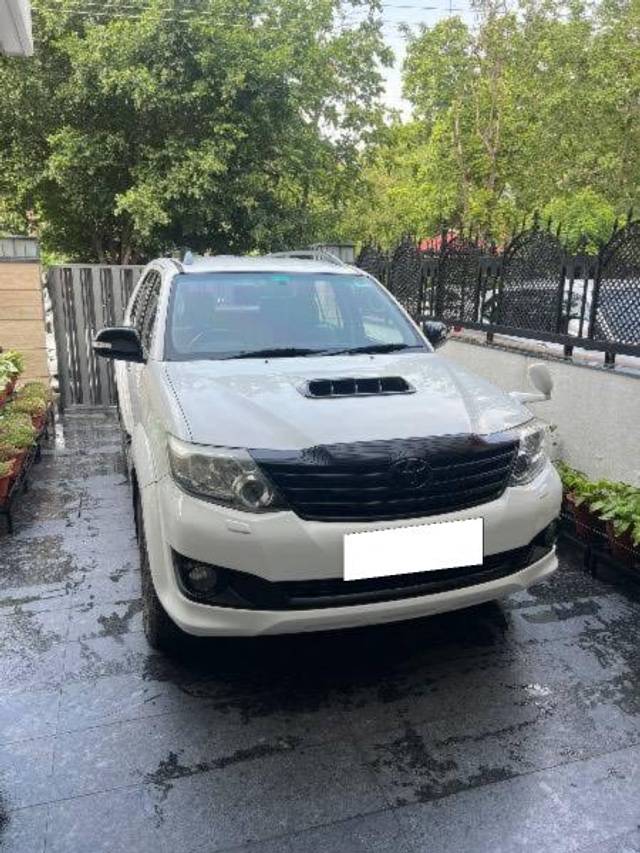 https://images10.gaadi.com/usedcar_image/4640746/original/processed_148ddcd7-c7d3-4132-9f02-c5d904b433e4.jpeg?imwidth=6400