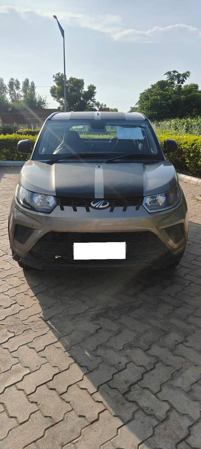https://images10.gaadi.com/usedcar_image/4640769/original/processed_4bbef19146ce9017f72e90d6ca289b8f.jpeg?imwidth=6400