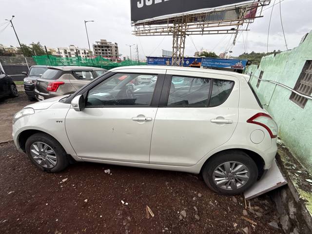 https://images10.gaadi.com/usedcar_image/4640778/original/processed_e5ccf16e-3f76-49ec-9cbf-dc53cfd9f4d9.jpg?imwidth=6402