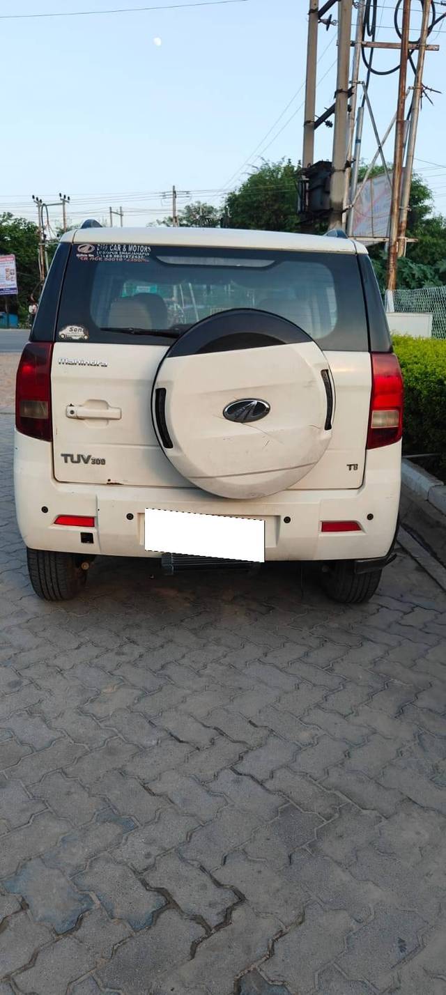 https://images10.gaadi.com/usedcar_image/4640782/original/processed_9c3d95018874c5c06c8630286d0aa611.jpeg?imwidth=6401