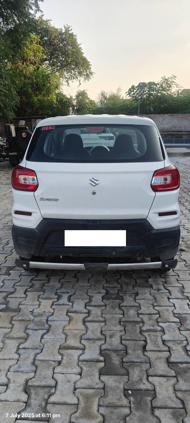 https://images10.gaadi.com/usedcar_image/4640790/original/processed_bc4966b0508290f8296cd3d7b38f7845.jpeg?imwidth=6401