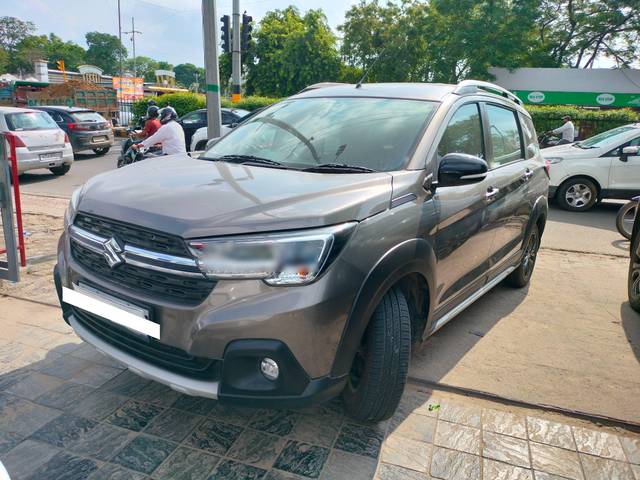 https://images10.gaadi.com/usedcar_image/4640806/original/processed_0899a362cb5d43af9c0b959efa83e7b4.jpg?imwidth=6402