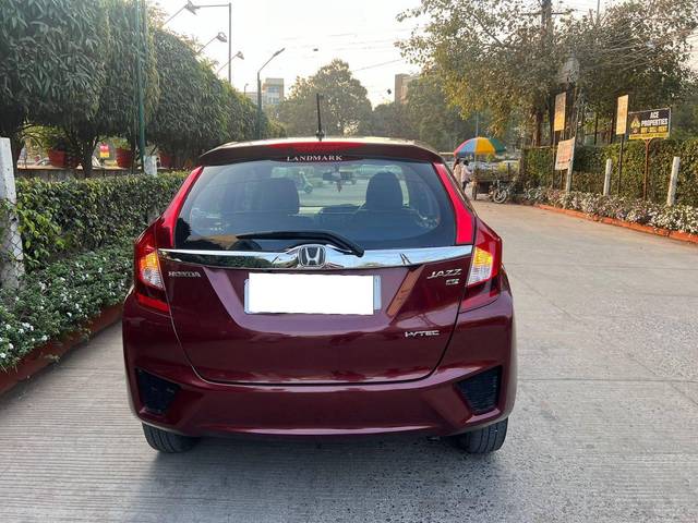 https://images10.gaadi.com/usedcar_image/4640807/original/processed_1bb943cc1132657b4b701df86186ada4.jpg?imwidth=6401