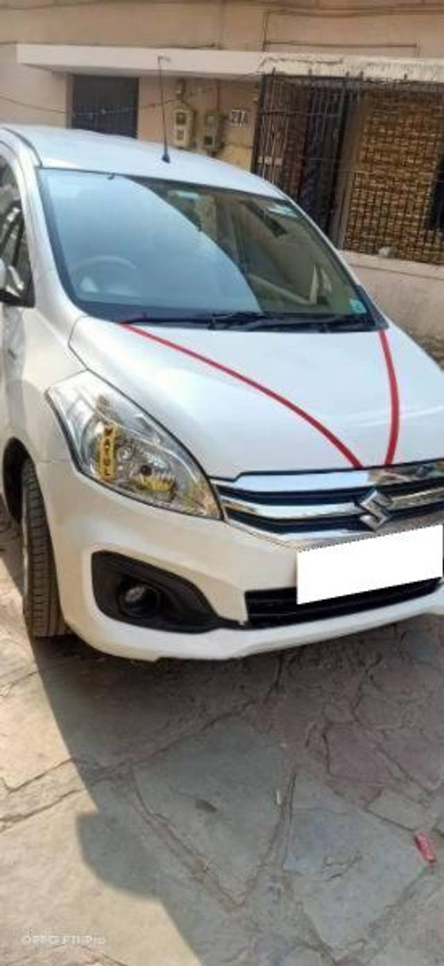 https://images10.gaadi.com/usedcar_image/4640816/original/processed_87490387-af39-4a5f-8bba-6928ebbb5aae.jpg?imwidth=6400