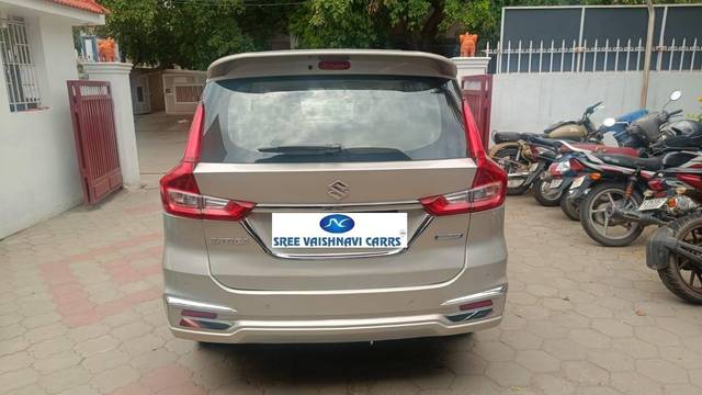 https://images10.gaadi.com/usedcar_image/4640877/original/processed_5d68acf2e10bc5527c76326e2376bbe7.jpeg?imwidth=6401