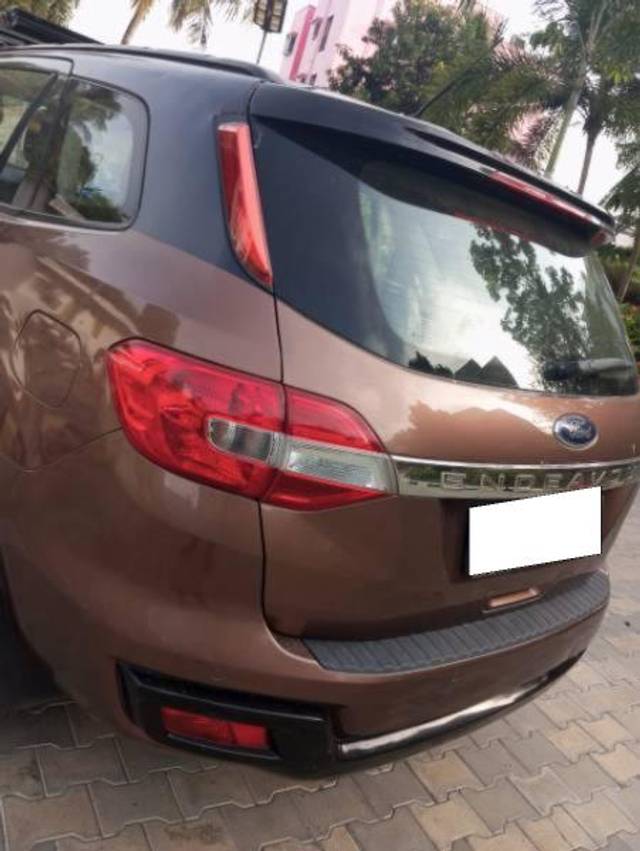 https://images10.gaadi.com/usedcar_image/4640880/original/processed_1a520afd-2b2f-40a3-b097-e0ab8eb9c743.jpg?imwidth=6402