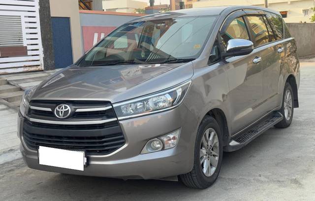 https://images10.gaadi.com/usedcar_image/4640888/original/processed_31082339-0379-4e79-b0f2-4136b1b67fbb.jpg?imwidth=6401