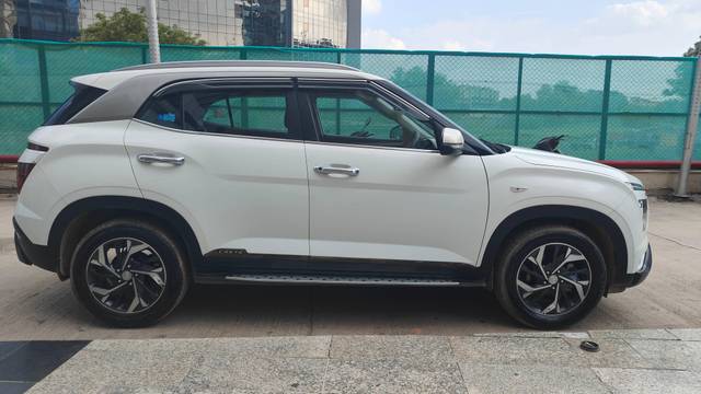 https://images10.gaadi.com/usedcar_image/4640913/original/processed_7e5e9a6fe84399b06d10366d0c04996e.jpg?imwidth=6401