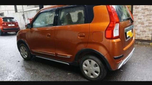 https://images10.gaadi.com/usedcar_image/4640921/original/processed_f510b089-ffe7-446d-a89a-a5102bc93810.jpg?imwidth=6400