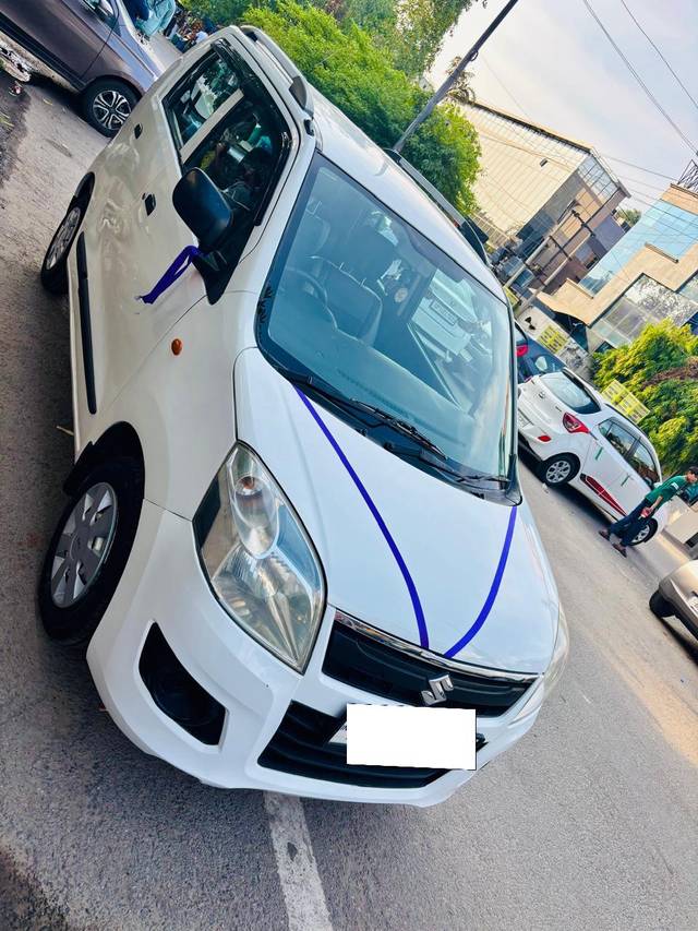 https://images10.gaadi.com/usedcar_image/4640965/original/processed_5ed9a23bb5bf26f8ebdebc2f6167f3c0.jpg?imwidth=6400