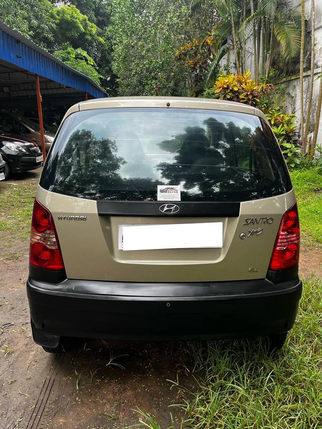 https://images10.gaadi.com/usedcar_image/4640967/original/processed_ebb41e357a1168a25ed5e96090a3020f.jpg?imwidth=6402