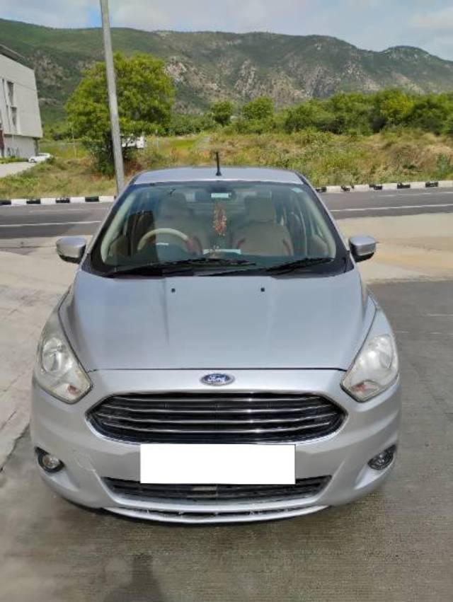 https://images10.gaadi.com/usedcar_image/4640970/original/processed_1f8e1769-a4bc-43d1-9b0f-4d090fdfb6c0.jpg?imwidth=6400