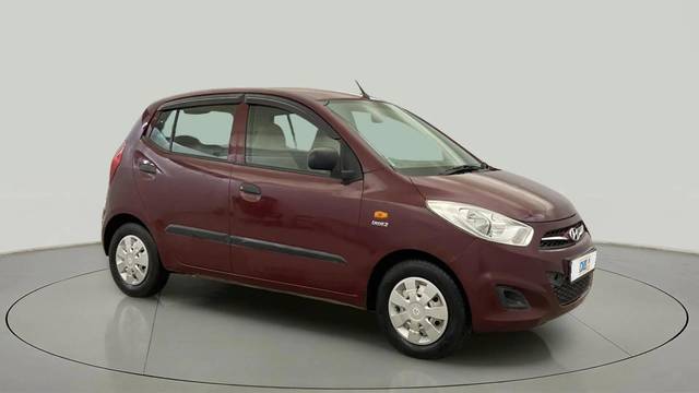 https://images10.gaadi.com/usedcar_image/4640972/original/8e23cf9194c7c227db42909889ee35ef.jpg?imwidth=6400
