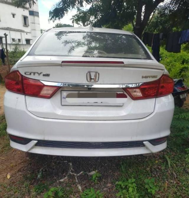 https://images10.gaadi.com/usedcar_image/4640975/original/processed_f7f5a739-f864-4371-a6d0-486e1b7a5ab4.jpg?imwidth=6401