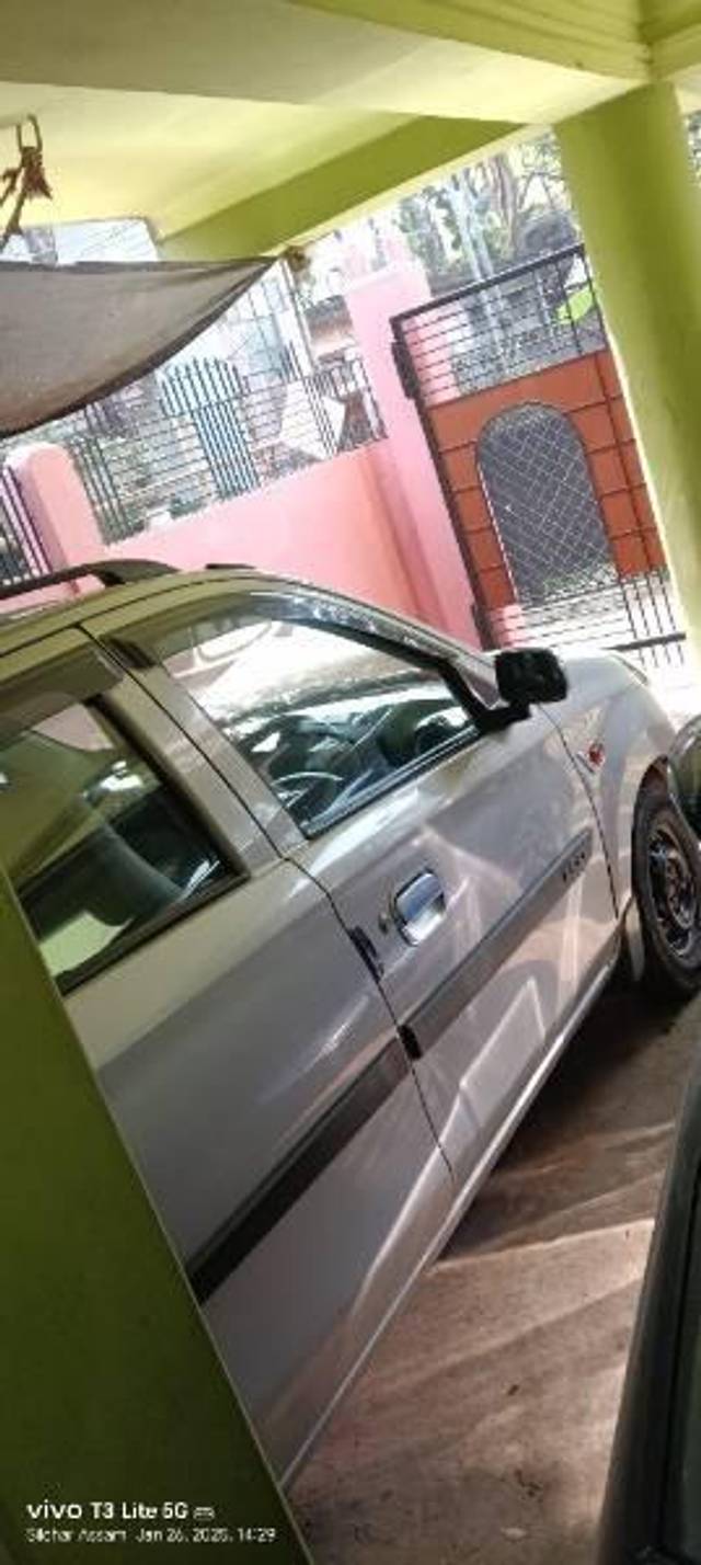 https://images10.gaadi.com/usedcar_image/4640976/original/processed_ca95a29b-110b-457f-9bdd-791a3bbe8cbe.jpg?imwidth=6402