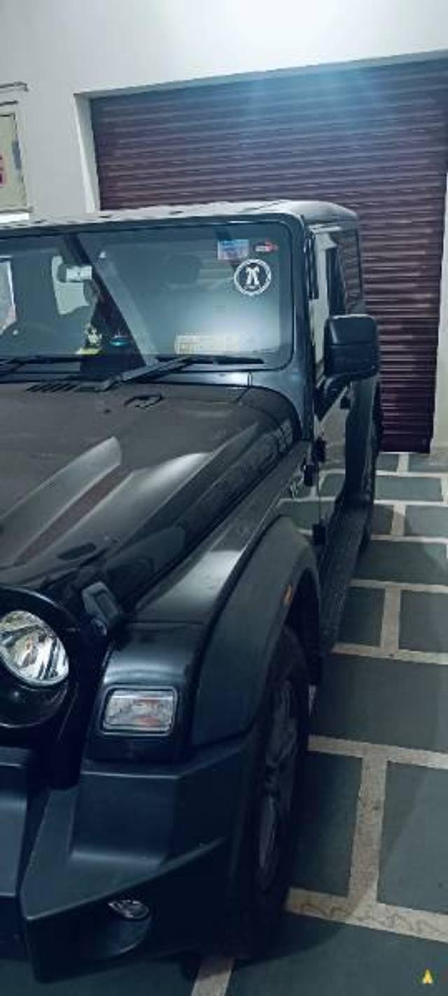 https://images10.gaadi.com/usedcar_image/4640991/original/processed_8ac72c27-ea1b-4884-9598-83d9a858f785.jpg?imwidth=6402