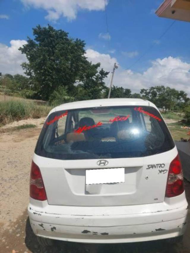 https://images10.gaadi.com/usedcar_image/4640999/original/processed_1d3a717f-12ea-4e5c-b681-8a25a9822142.jpg?imwidth=6402