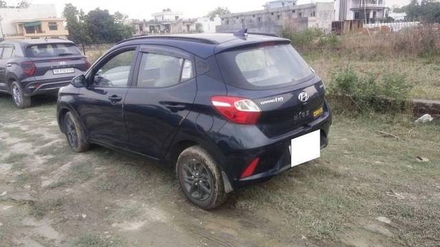 https://images10.gaadi.com/usedcar_image/4641008/original/processed_25ff3d41-dfcf-42d5-a25a-bf5d9ee78505.jpeg?imwidth=6402