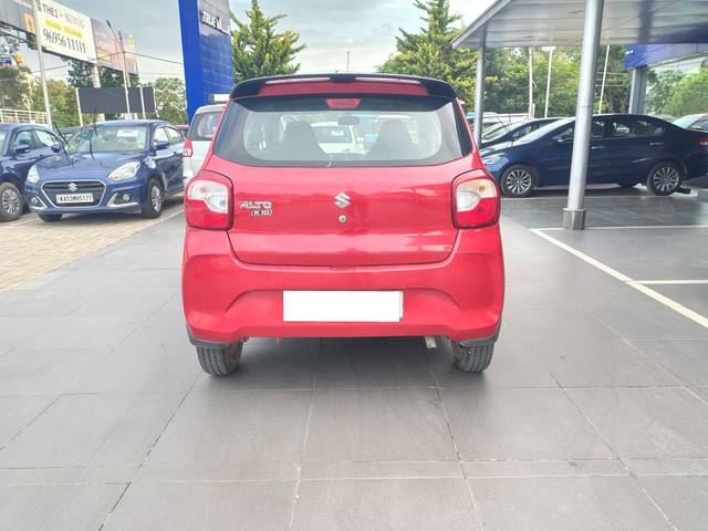 https://images10.gaadi.com/usedcar_image/4641015/original/processed_e1d80745eb7342042e15fbf86684be1f.jpg?imwidth=6401
