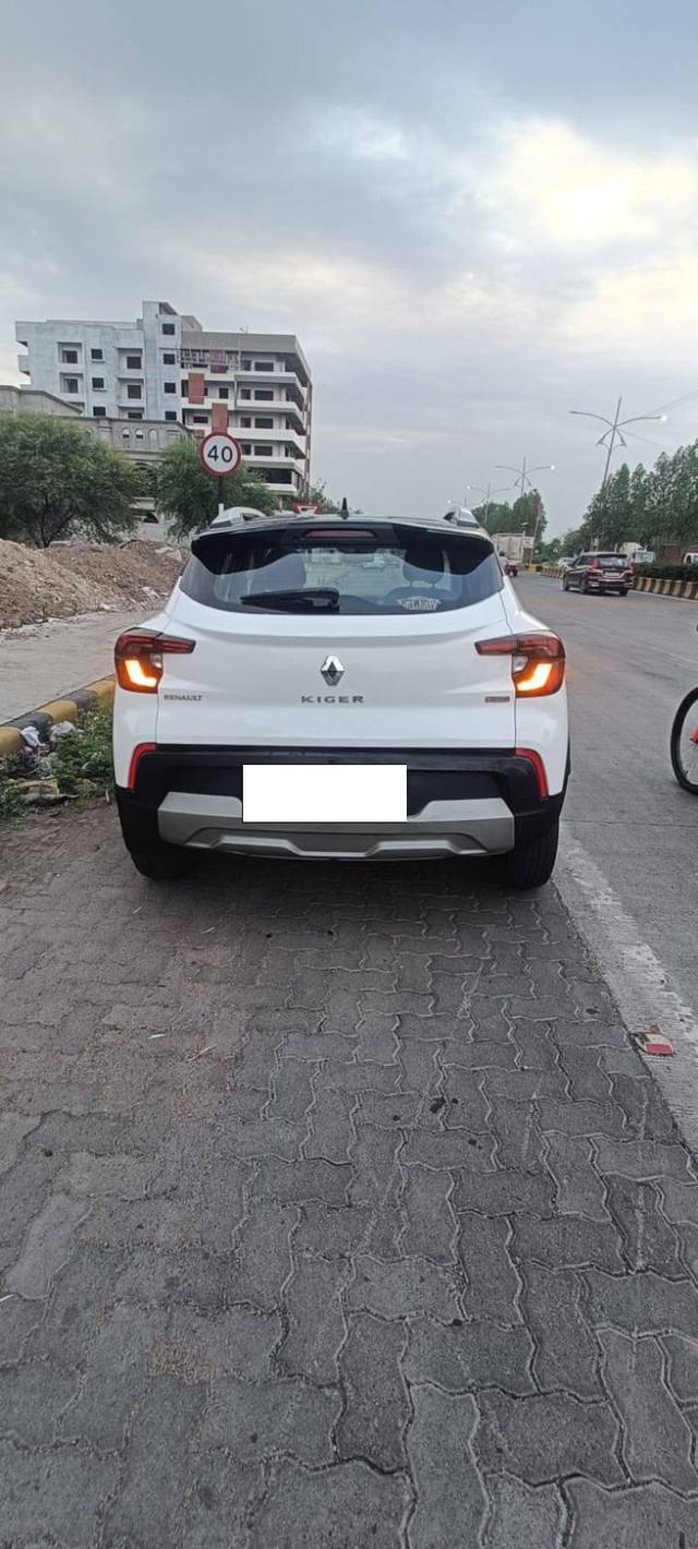 https://images10.gaadi.com/usedcar_image/4641065/original/processed_ec2d969ab0dee59144a5c1d3d2c59536.jpg?imwidth=6401