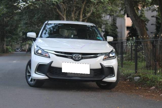 https://images10.gaadi.com/usedcar_image/4641072/original/processed_f70bec17-fedd-48e0-8456-a5d860842667.JPG?imwidth=6400