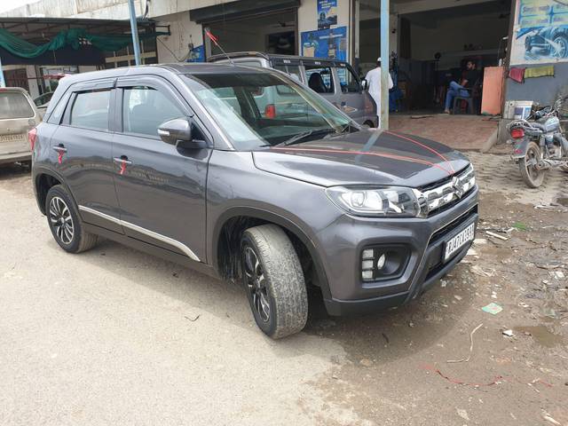 https://images10.gaadi.com/usedcar_image/4641087/original/processed_d7f381cc5de689d17aeb49ba2a33af26.jpg?imwidth=6402