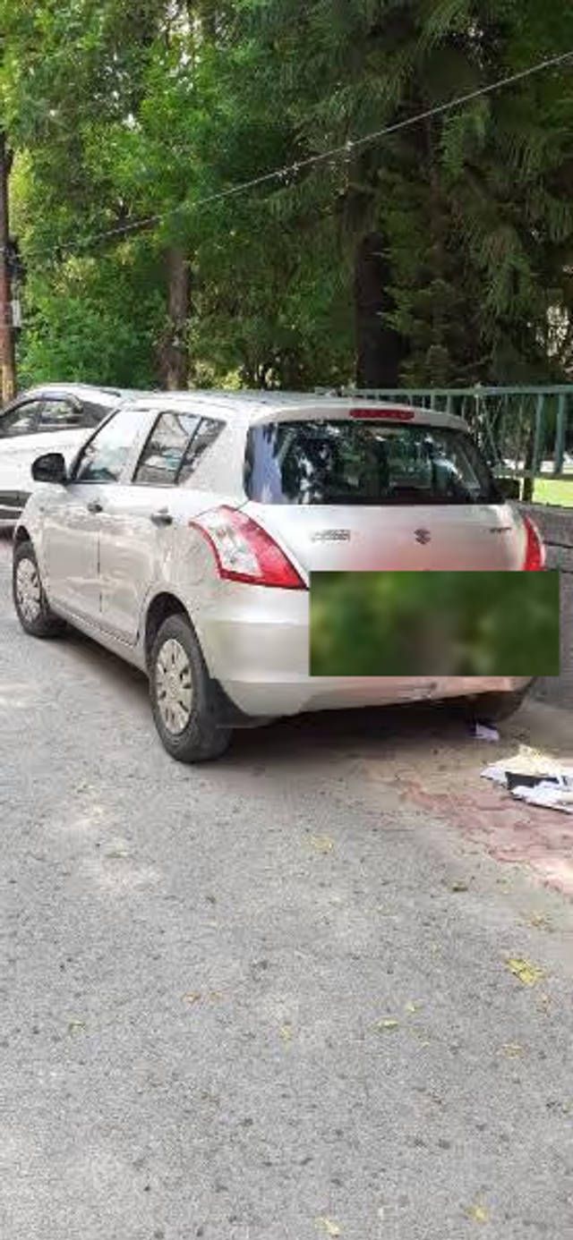 https://images10.gaadi.com/usedcar_image/4641095/original/d9dbfcb2-f575-4217-8e82-32dba2cf7ee1.png?imwidth=6400